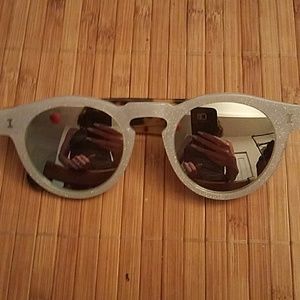 Illisteva sunglasses